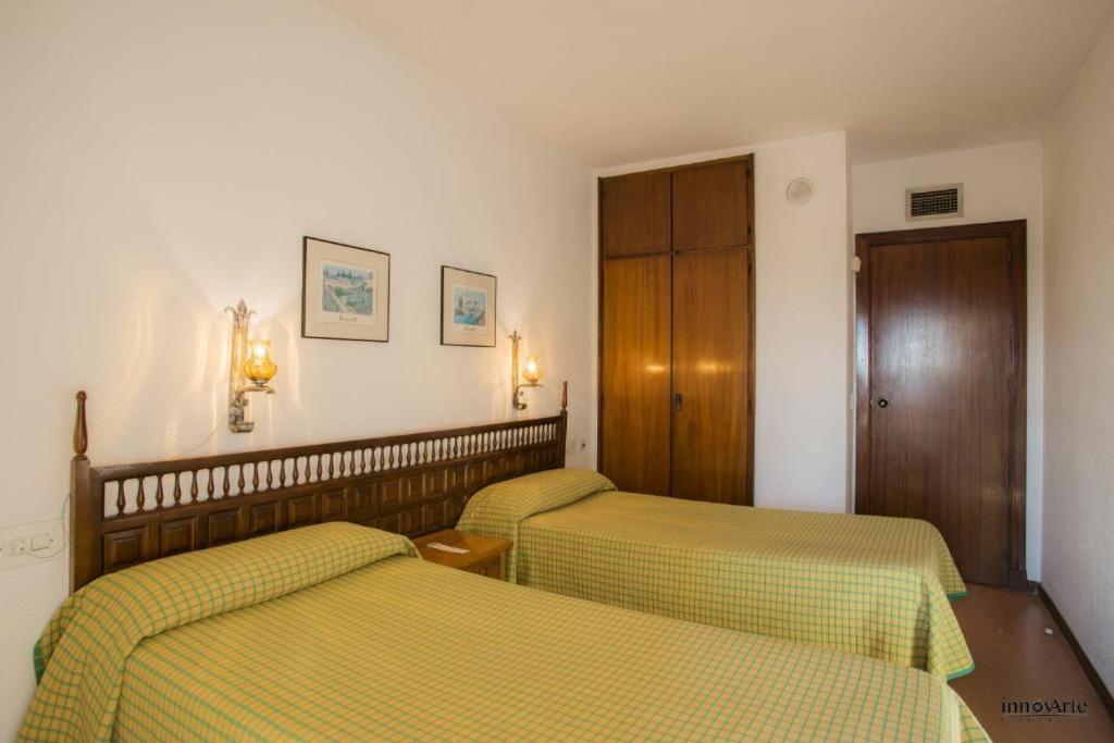 Apartamentos Chinasol Альмуньекар Экстерьер фото