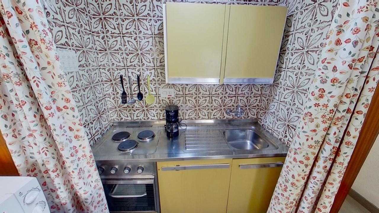 Apartamentos Chinasol Альмуньекар Экстерьер фото