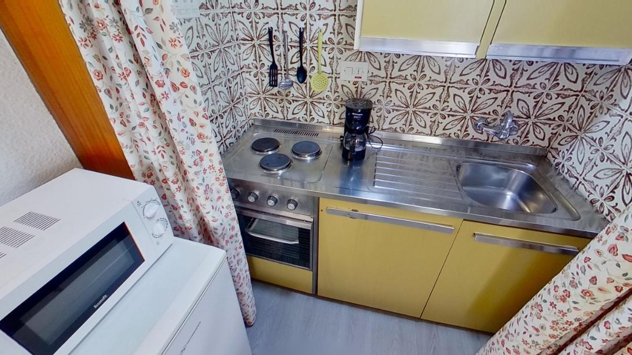 Apartamentos Chinasol Альмуньекар Экстерьер фото