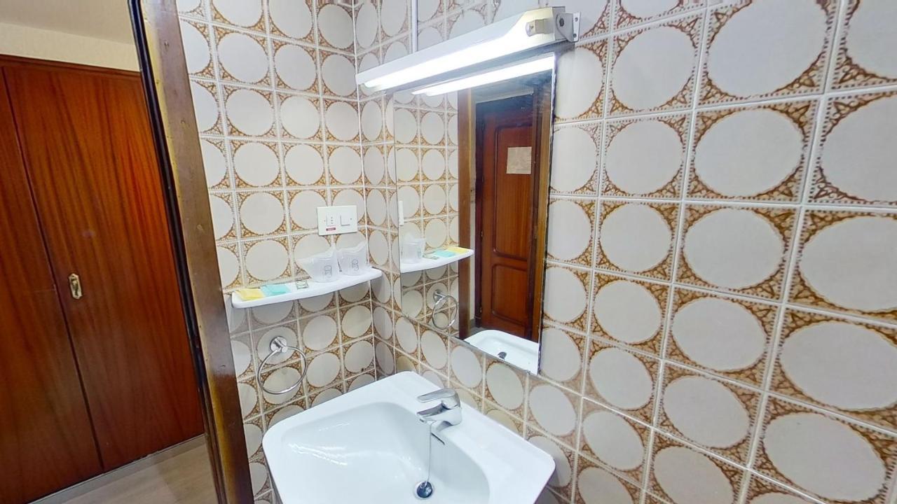 Apartamentos Chinasol Альмуньекар Экстерьер фото